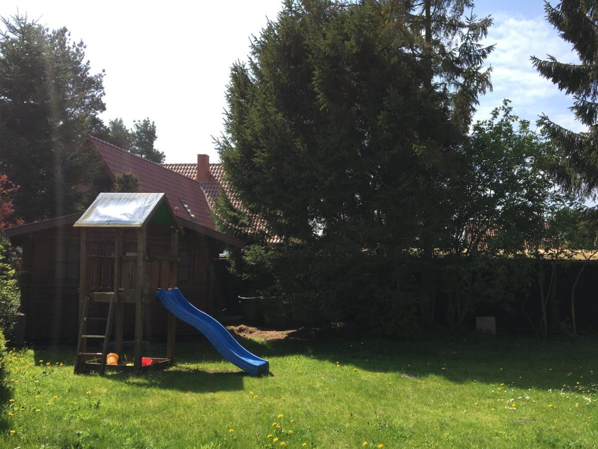 Trollhus - Grosses Familienfreundliches Ferienhaus Born Extérieur photo